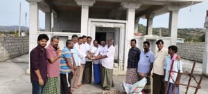 ఆలయ నిర్మాణానికి మాజీ మంత్రి పెద్దిరెడ్డి లక్షరూపాయలు విరాళం