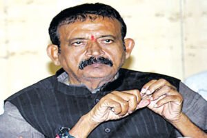 అక్రమ ఇసుక రవాణాను వెంటనే నిలిపివేయాలి