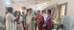 కస్తూరిబా పాఠశాలలో ఆకస్మిక తనిఖీ