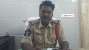 అక్రమ ఇసుక రవాణాపై ఉక్కుపాదం
