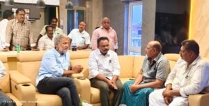 తేలప్రోలులో అనారోగ్యంతో ఉన్న గుంటక వేణుగోపాల్ రెడ్డిని పరామర్శించిన మాజీ ఎమ్మెల్యే డా