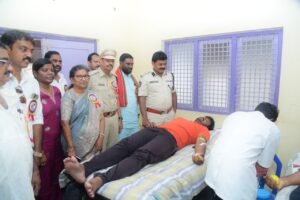 స్వచ్ఛంద రక్తదానం మానవత్వానికి చిరునామ