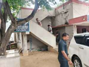 మదనపల్లి ఎస్పీ కార్యాలయం, వాల్మీపురం పోలీస్ స్టేషన్ తనిఖీ చేసిన డిఐజి