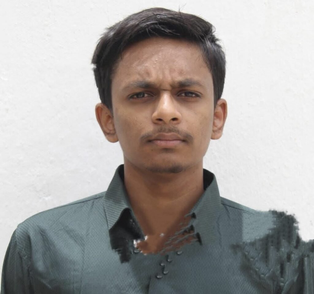 నీట్‌లో ఆల్ ఇండియా 316వ ర్యాంకు సాధించిన పీలేరు విద్యార్థి రోహిత్