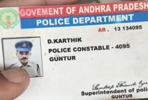 నగరంలో నకిలీ పోలీస్ హల్చల్.
