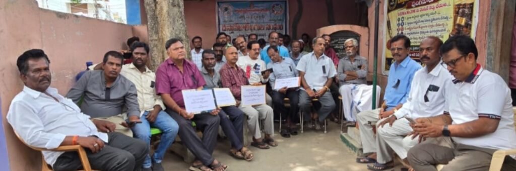 ప్రభుత్వ నిర్ణయాలతో ప్రజలకు కష్టాలు తప్పవు