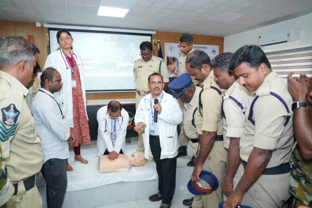 పోలీసు సిబ్బందికి సీపీఆర్‌పై ప్రత్యేక అవగాహన