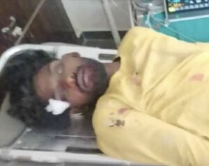 టూరిస్ట్ బస్సు–ఆటో ఢీ.. యువకుడు మృతి