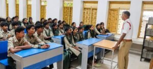 విద్యార్థుల్లో ట్రాఫిక్ నియమాలపై అవగాహన పెంపొందించేందుకు ప్రత్యేక కార్యక్రమం.