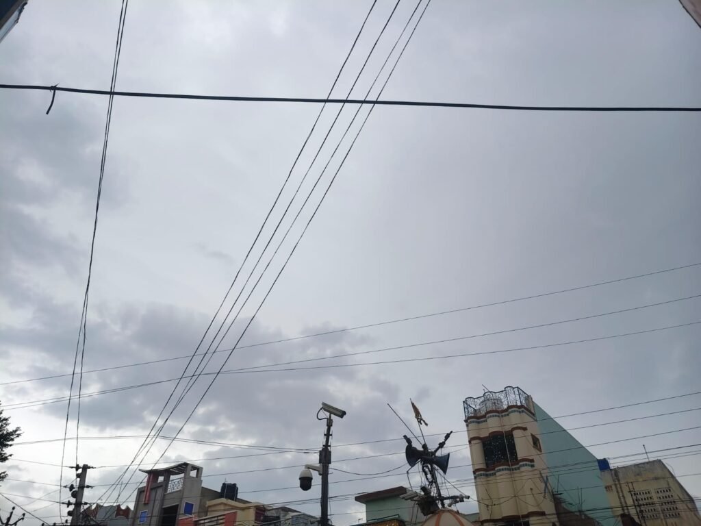 బంగాళాఖాతంలో వాయుగుండం.. ఏపీలో వర్షాలకు అవకాశం