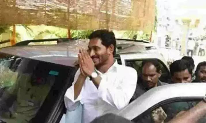 కడపలో కొనసాగుతోన్నమాజీ ముఖ్యమంత్రి వైయస్ జగన్‌