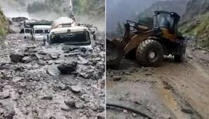 జమ్మూకశ్మీర్‌లోని కిష్టవార్‌లో క్లౌడ్‌బరస్ట్‌