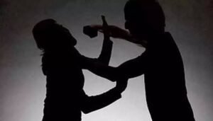కొడవలితో దాడి.. యువకుడికి తీవ్ర గాయాలు