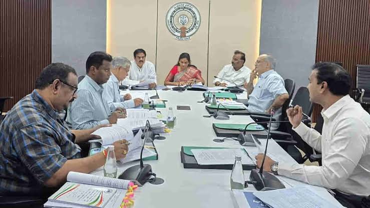 అగ్రిగోల్డ్ బాధితులకు ఆరు నెలల్లో న్యాయం: మంత్రివర్గ ఉపసంఘం