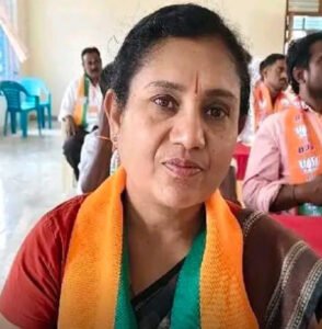 మైనర్‌ బాలికకు ప్రసవం చేసిన ఓ మెడికల్‌ ఆఫీసర్‌ , ఆర్‌ఎంపి