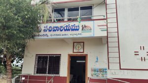 సచివాలయంలో అర్ధరాత్రి పనులు