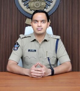 ఆదాయపు పన్ను శాఖ పేరుతో సైబర్ మోసాలు.. అప్రమత్తంగా ఉండాలి: జిల్లా ఎస్పీ