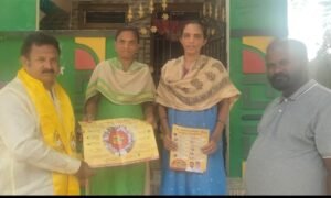 బడుగు బలహీన వర్గాలకు టీడీపీ అండ: గాజుల ఖాదర్ బాషా