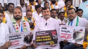 రాయచోటిలో మూడో రోజుకు చేరిన వైఎస్సార్‌సీపీ GenZ దీక్షలు