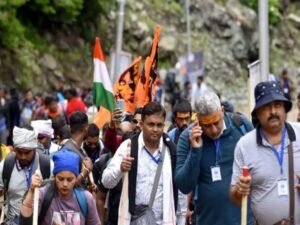 అమర్నాథ్ యాత్ర నిలిపివేత