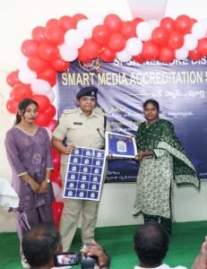 మీడియాకు ఇక స్మార్ట్ అక్రిడిటేషన్