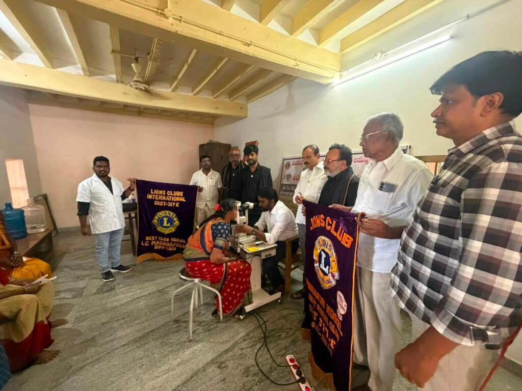 ఉచిత వైద్యశిబిరాలు