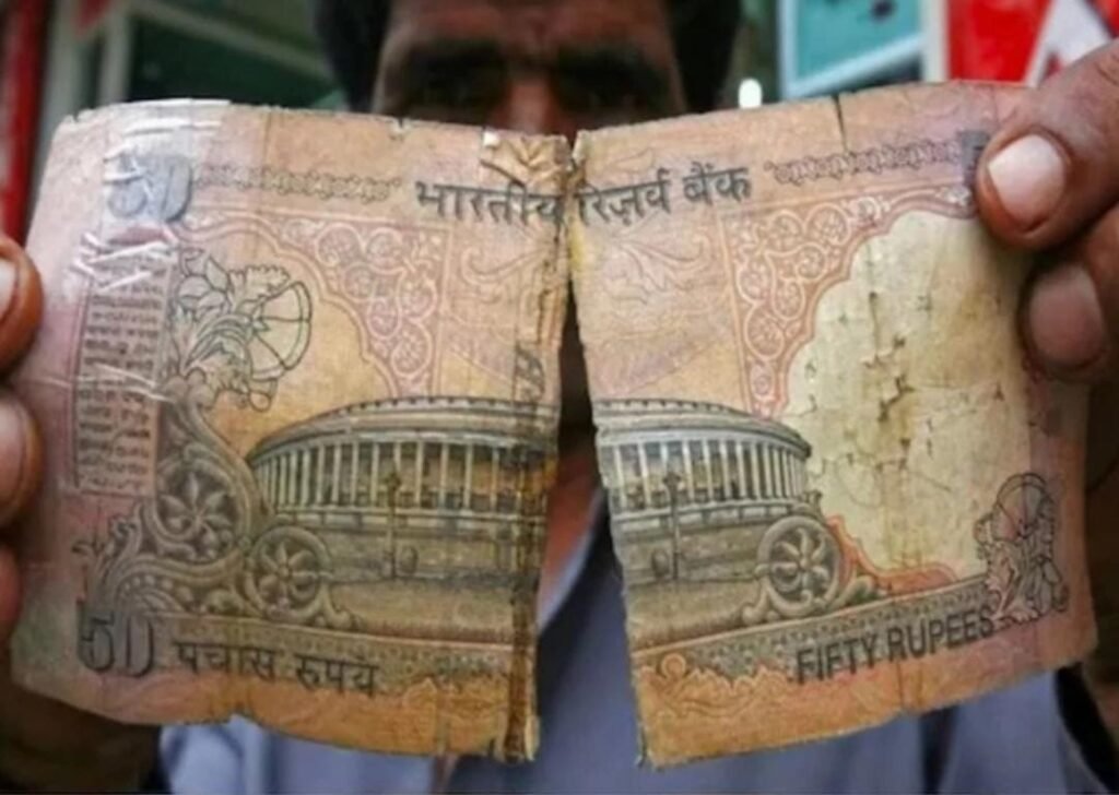 చిరిగిన, పాడైన నోట్లను మార్చుకోవడం ఎలా?