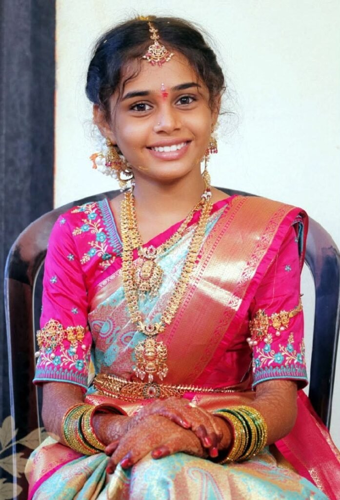 వైద్యం వికటించి 8వ తరగతి విద్యార్థిని మృతి