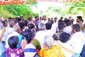 ప్రజల సమస్యల పరిష్కారమే లక్ష్యం.. మంత్రి ప్రజాదర్బార్