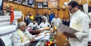ఎమ్మెల్యేగా ప్రమాణ స్వీకారం చేసిన ప్రశాంత్ కిషోర్
