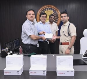 అనకాపల్లి జిల్లా పోలీసులకు 25 బాడీ వార్న్ కెమెరాలు అందజేసిన Eisai ఫార్మా