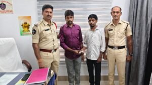 డబ్బులు పోగొట్టుకున్న వ్యక్తికి చేరిన నగదు