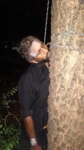 తిరుపతి జూ పార్క్ రోడ్డులో ఆటో డ్రైవర్ సూసైడ్