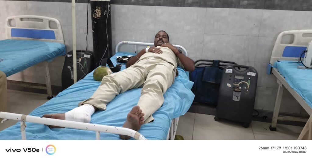 రాయచోటిలో పోలీసులపై యువకుడి దాడి