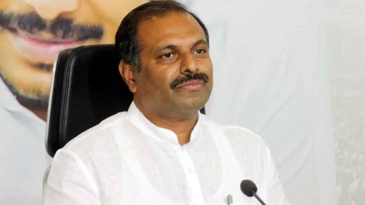 స్క్రీన్‌పై చేయేరు నది పరిస్థితి చూపించిన గడికోట