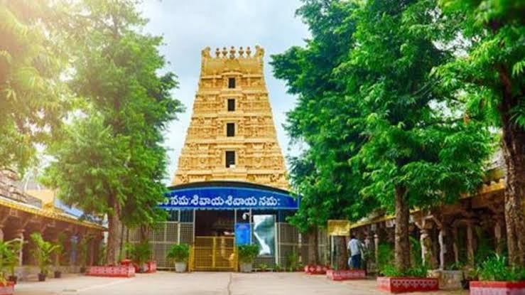 శ్రీశైలం దేవస్థానంలో భారీగా అంతర్గత బదిలీలు..!