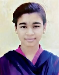 నిండు నూరేళ్లు బ్రతకాల్సిన జీవితాన్ని బలవన్మరణం కి పాల్పడ్డ నీట్ విద్యార్థిని