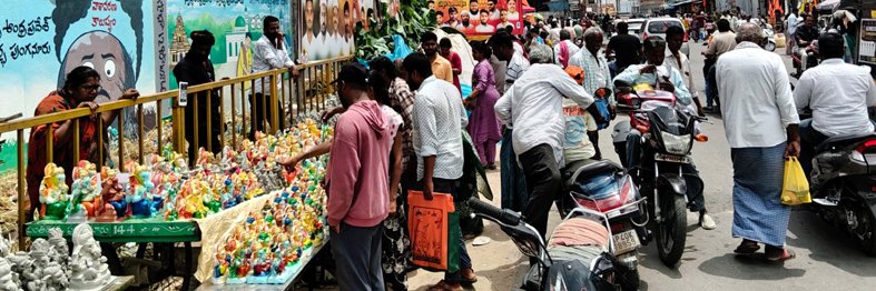 వాడవాడల వినాయక చవితి ఏర్పాట్లు