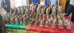 మట్టివినాయక ప్రతిమలు పంపిణీ