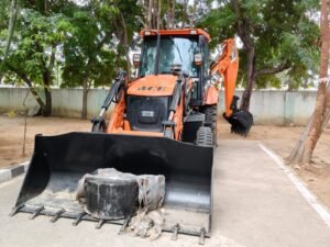 రూ.33 లక్షలతో మున్సిపాలిటికి జెసిబి కొనుగోలు