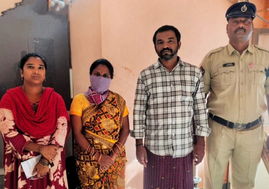 నమ్మించి మోసం.. రూ.22.20 లక్షలు స్వాహా