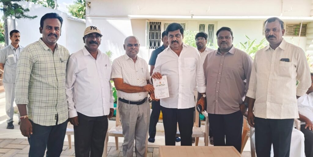 మదనపల్లిలో ఘనంగా టీచర్స్ డే వేడుకలు.. MLA నల్లారి కిషోర్‌కు ఆహ్వానం