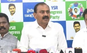 భక్తుల విశ్వసాలు దెబ్బ తీస్తున్నారు : భూమన కరుణాకర్..