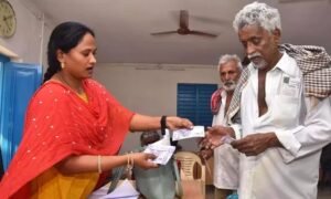 నేడే ఆఖరు ముగియనున్న పింఛన్‌ దరఖాస్తు గడువు
