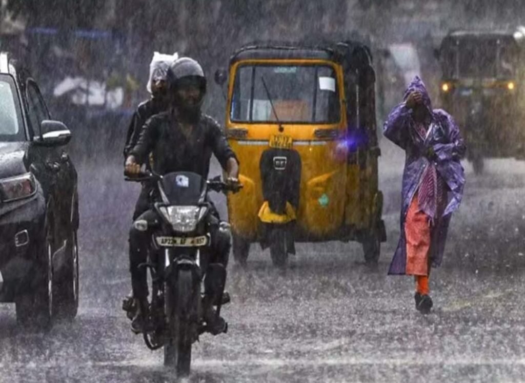 వాయుగుండం.. ఏపీ, తెలంగాణలో వర్షాలు