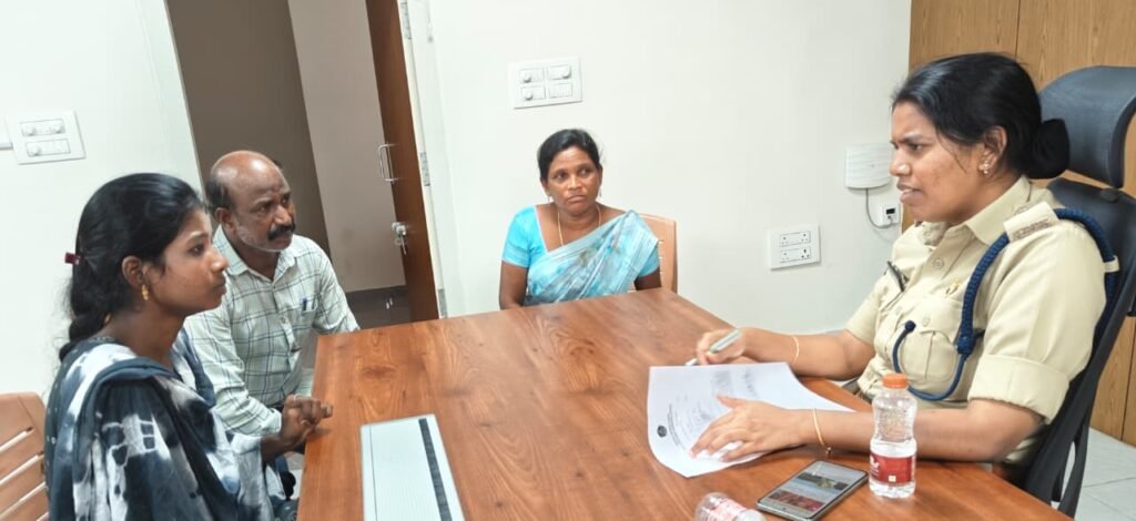 ప్రజా ఫిర్యాదుల పరిష్కారానికి అత్యున్నత ప్రాధాన్యత.