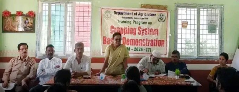 రైతులకు ఎఫ్‌ఎఫ్‌ఎస్‌ యాప్‌ ద్వారా ఎరువులు పంపిణీ