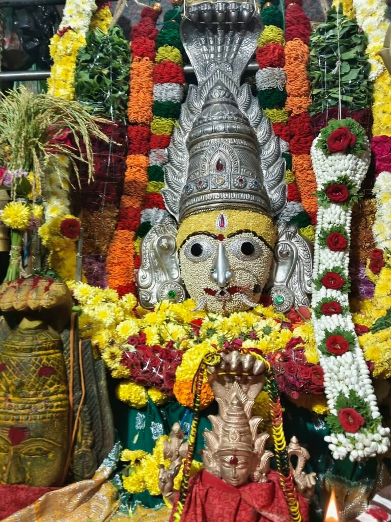 శ్రీవిరూపాక్షి మారెమ్మకు ప్రత్యేక పూజలు