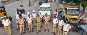 రోడ్డు ఆక్రమణలు, అక్రమ పార్కింగ్‌పై ట్రాఫిక్ పోలీసుల ప్రత్యేక చర్యలు.