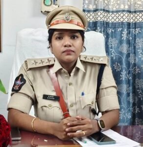 శ్రీకాళహస్తి డిఎస్పీగా పావని బాధ్యతలు.